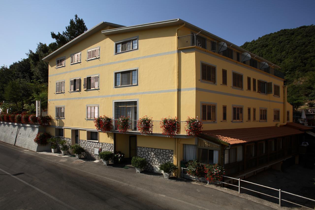 Albergo Terme Santamaria Castelforte Exteriör bild
